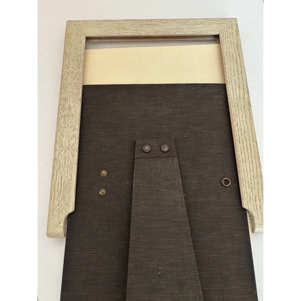 Vintage Wood Grain Frame Whitewashed With Gold Design On Corners 10x12 Frame
